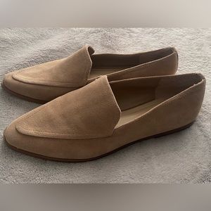 Vince Camuto slip on flats